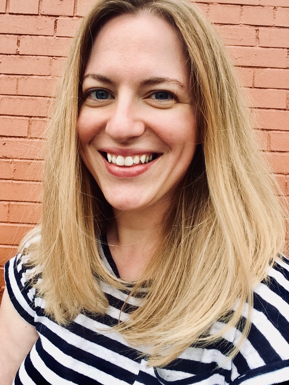 AN new headshot casual